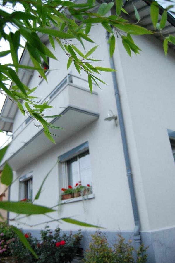 A L'Oree Du Parc Bed & Breakfast Безансон Екстериор снимка