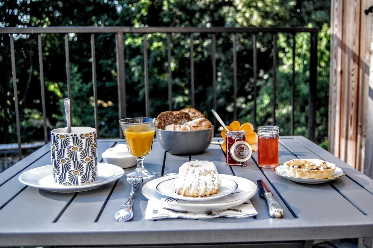 A L'Oree Du Parc Bed & Breakfast Безансон Екстериор снимка